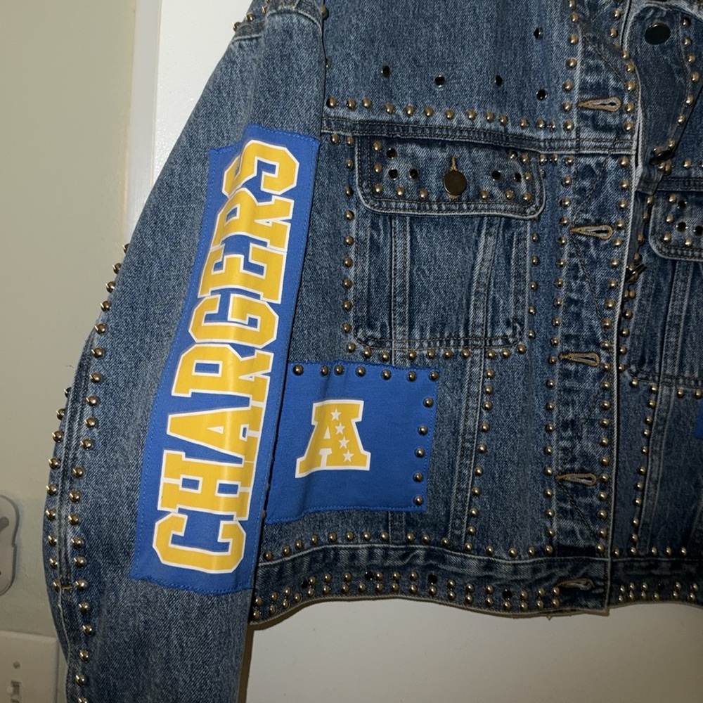 NFL Los Angeles Chargers Studded Denim Jacket - Picture 3 of 6